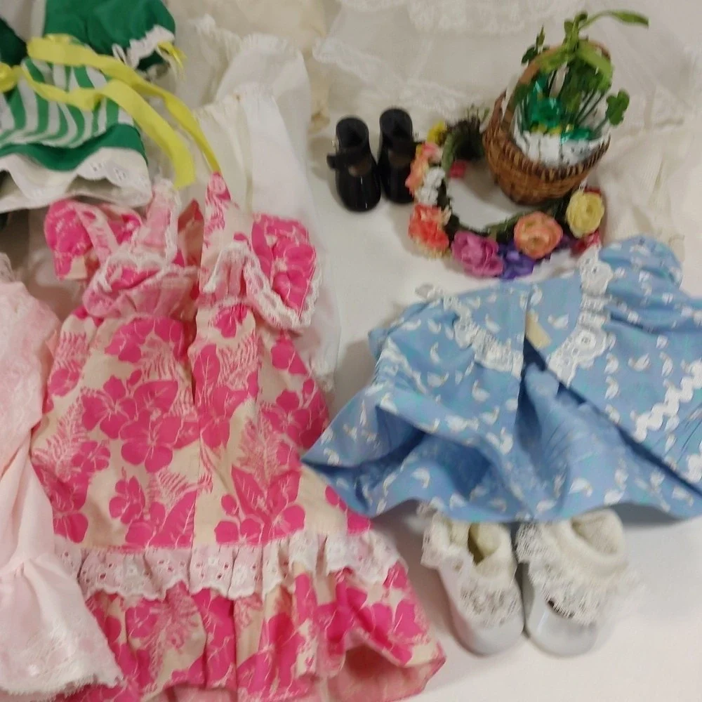 Vtg Lot Doll Clothes Accesories Irish Hawaiian Christening Duck Shoes Headband‎